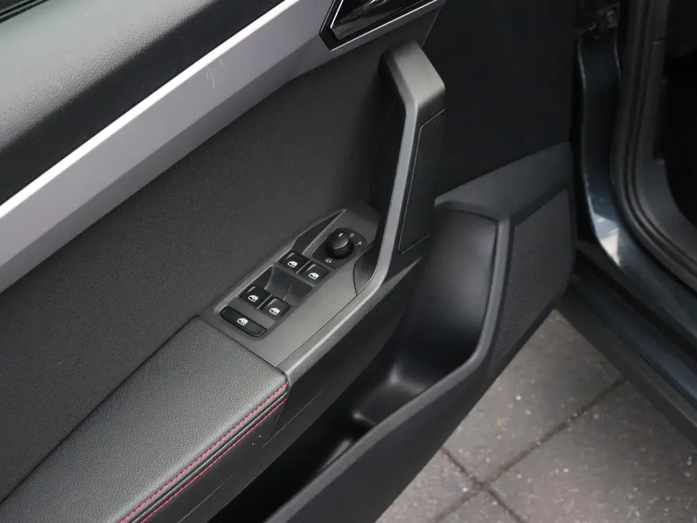 SEAT Arona 1.0 TSI FR Xcellence Business Intense | PDC | TRE uit 2019, foto 17
