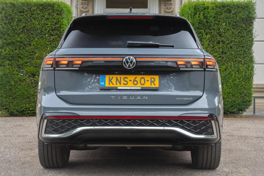 Volkswagen Tiguan 1.5 eHybrid R-Line Edition PANO | 360 CAM uit 2025, foto 4