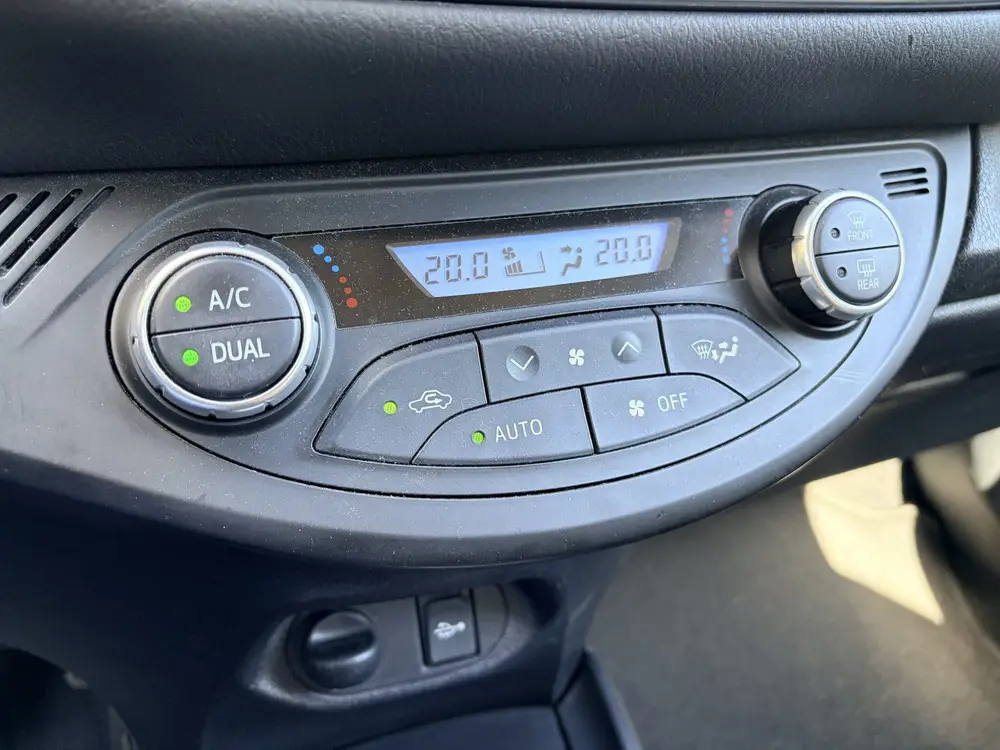 Toyota Yaris 1.5 VVT-i Dynamic Achteruitrij camera/Autom. ai uit 2019, foto 4