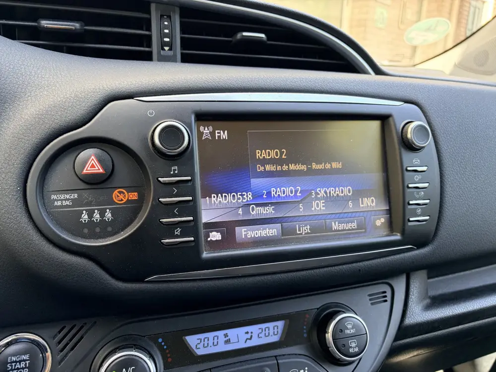Toyota Yaris 1.5 VVT-i Dynamic Achteruitrij camera/Autom. ai uit 2019, foto 5
