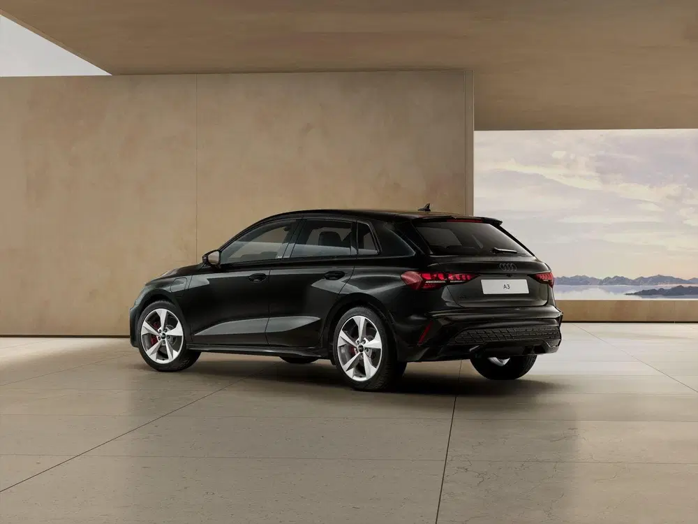 Audi A3 1.5 e-hybrid 272pk S Edition Competition uit 2026, foto 2