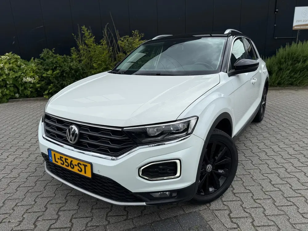 Volkswagen T-Roc 1.5 TSI Sport uit 2020, foto 3