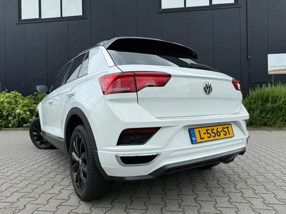 Volkswagen T-Roc 1.5 TSI Sport uit 2020, foto 5