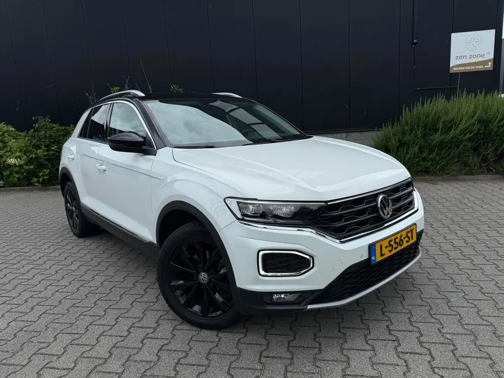 Volkswagen T-Roc 1.5 TSI Sport uit 2020, foto 8