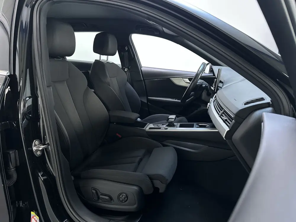 Audi A4 35 TFSI S Edition Competition LED Stoelver uit 2021, foto 5