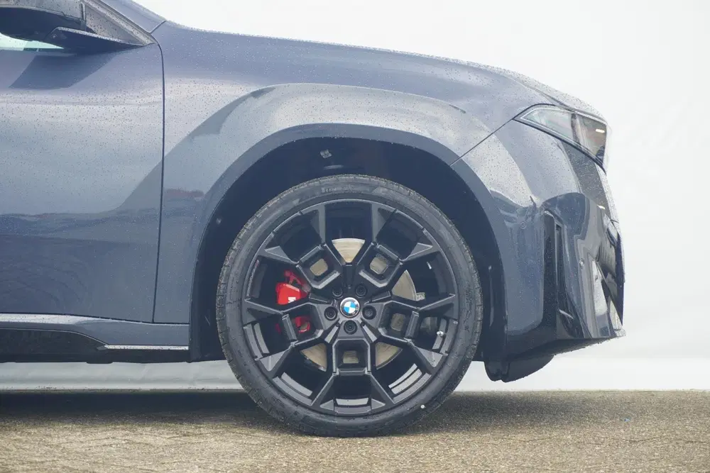 BMW iX3 40 eDrive uit 2026, foto 8