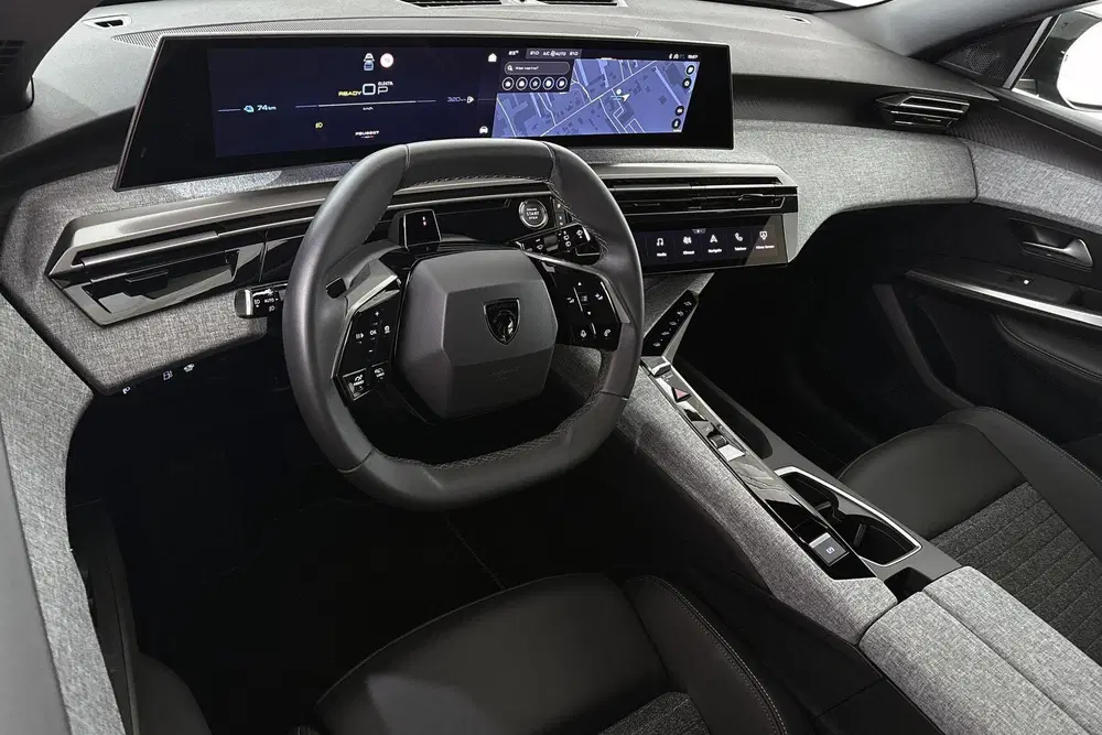 Peugeot 5008 1.6 Plug-in Hybrid 195 Allure 7p Stoelverw uit 2026, foto 5