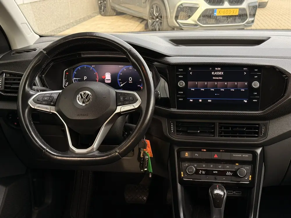 Volkswagen T-Cross 1.0 TSI R-Line | VC | ACC | DAB | Trekhaa uit 2019, foto 19