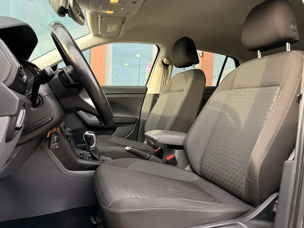 Volkswagen T-Cross 1.0 TSI R-Line | VC | ACC | DAB | Trekhaa uit 2019, foto 4