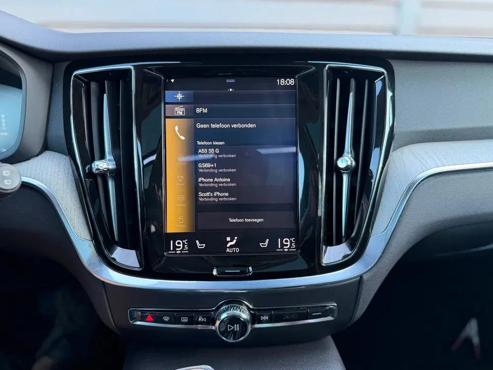 Volvo V60 2.0 T8 Recharge AWD Inscription Plug in hy uit 2020, foto 15