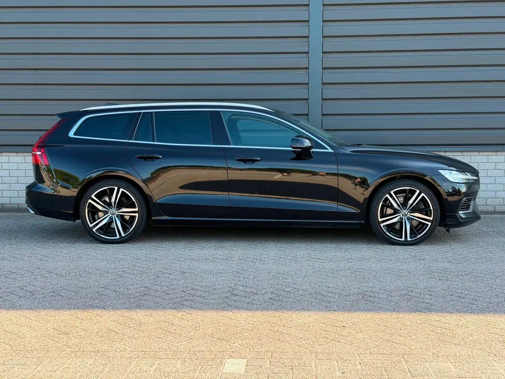 Volvo V60 2.0 T8 Recharge AWD Inscription Plug in hy uit 2020, foto 5