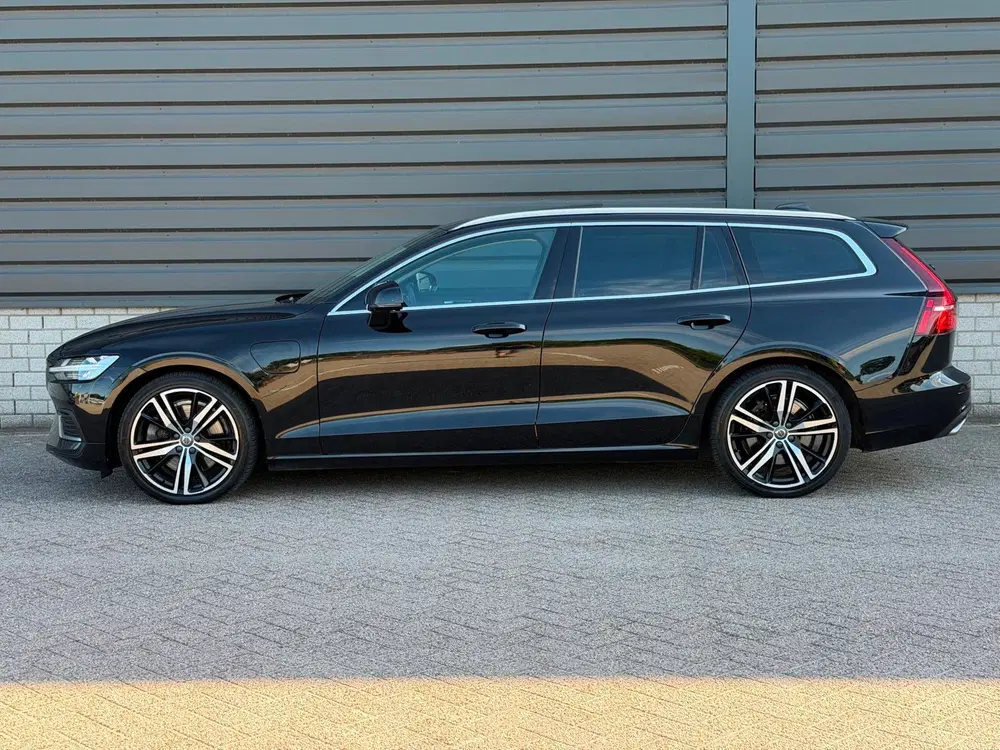 Volvo V60 2.0 T8 Recharge AWD Inscription Plug in hy uit 2020, foto 6