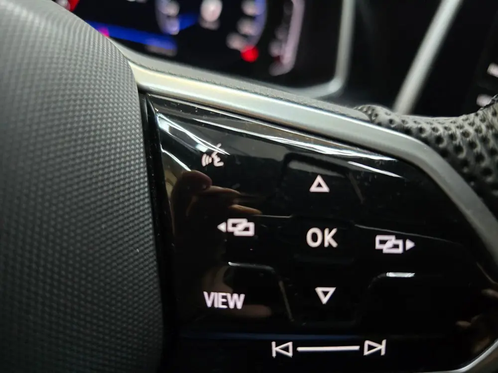 Volkswagen T-Roc 1.0 TSI R-Line IQ Drive Pakket Navi LED Cli uit 2023, foto 10