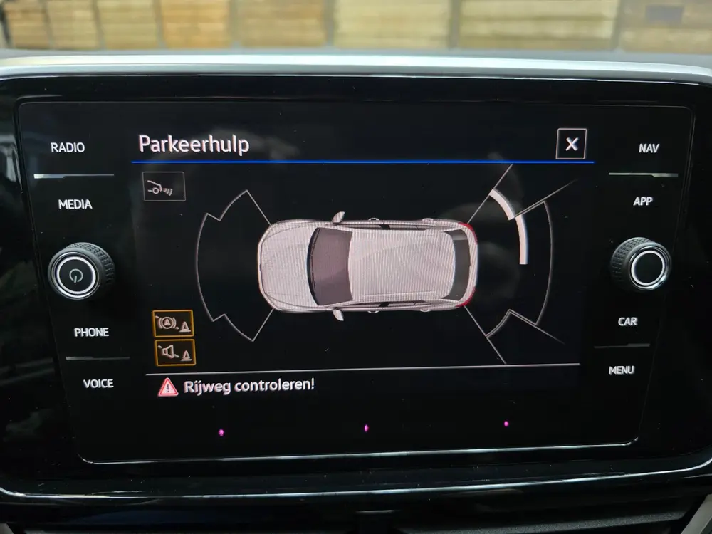 Volkswagen T-Roc 1.0 TSI R-Line IQ Drive Pakket Navi LED Cli uit 2023, foto 13