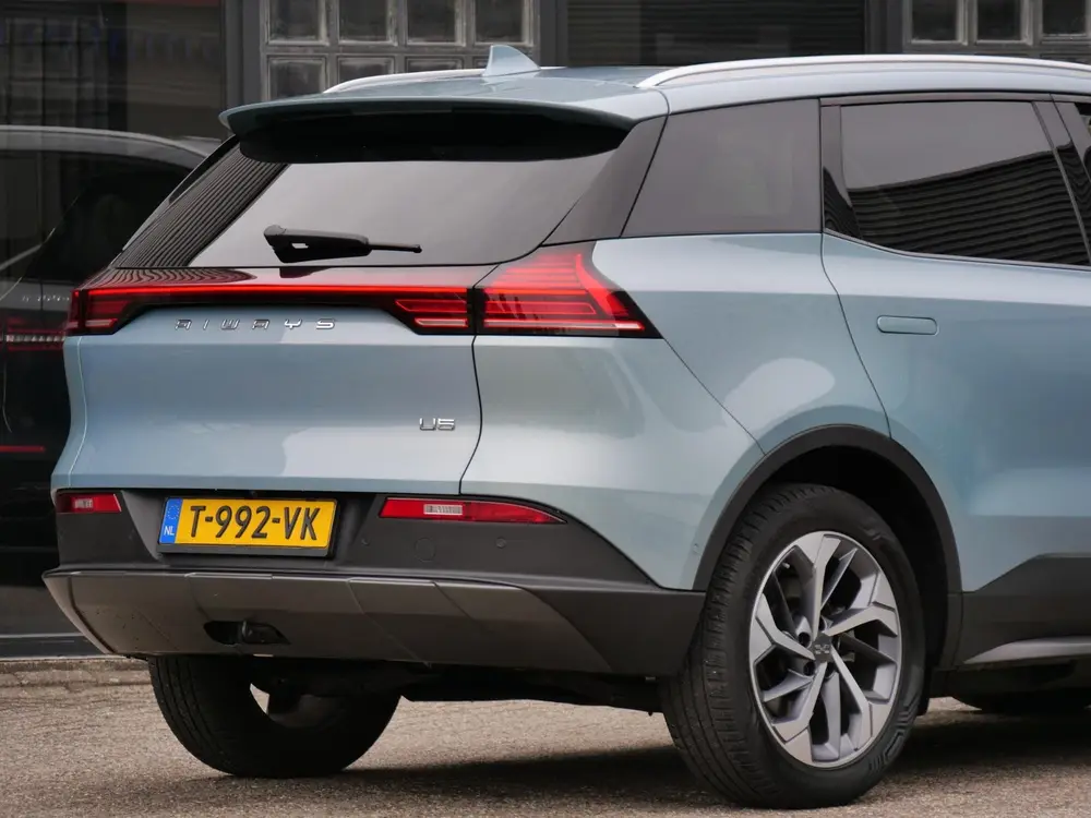 Aiways U5 63kWh PREMIUM/ PANORAMADAK/ LEER/ TREKHAAK/ SOH 10 uit 2023, foto 19