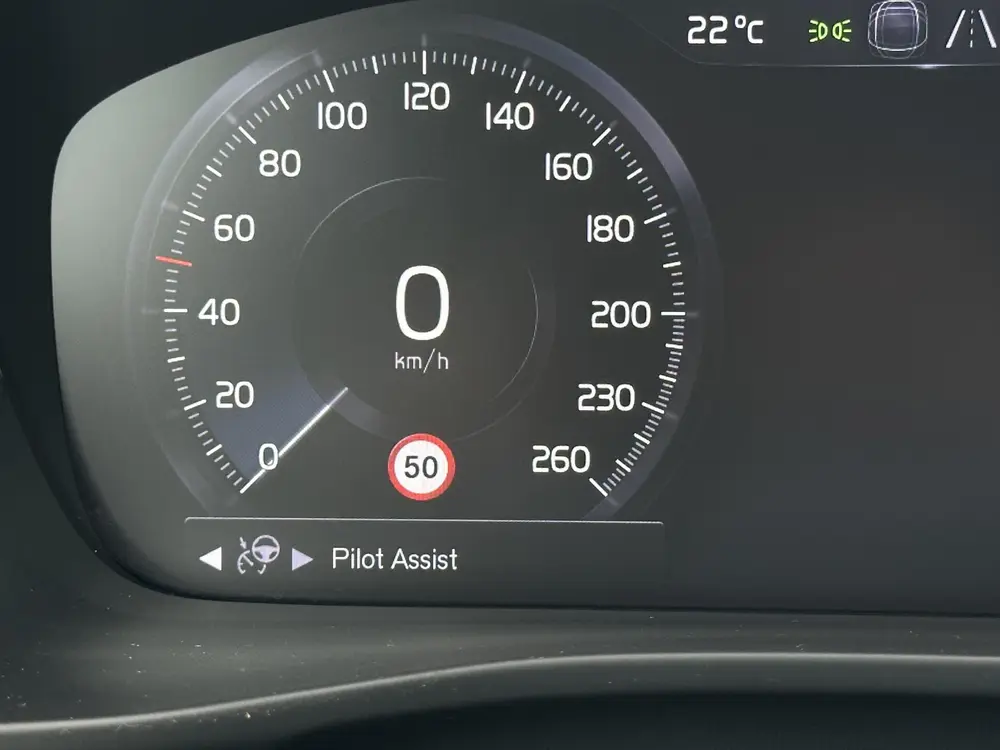 Volvo XC40 2.0 T4 Momentum 4 cilinder Automaat, Driver assis uit 2019, foto 15