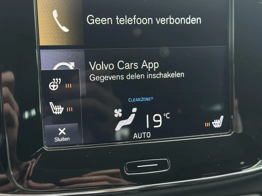 Volvo XC40 2.0 T4 Momentum 4 cilinder Automaat, Driver assis uit 2019, foto 17
