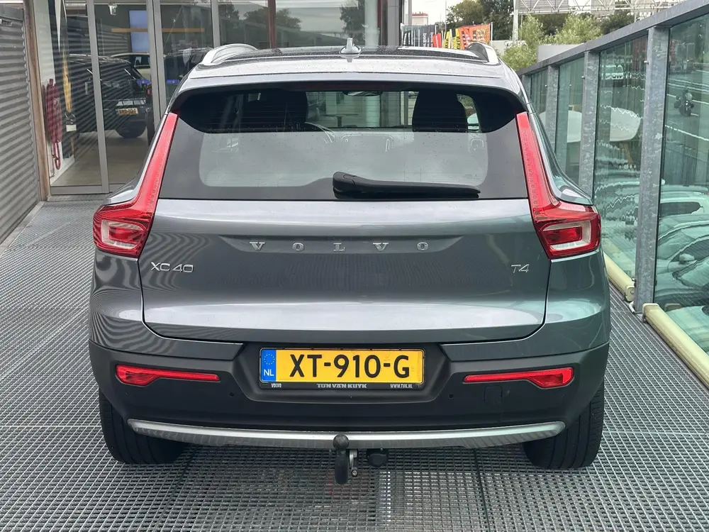 Volvo XC40 2.0 T4 Momentum 4 cilinder Automaat, Driver assis uit 2019, foto 6