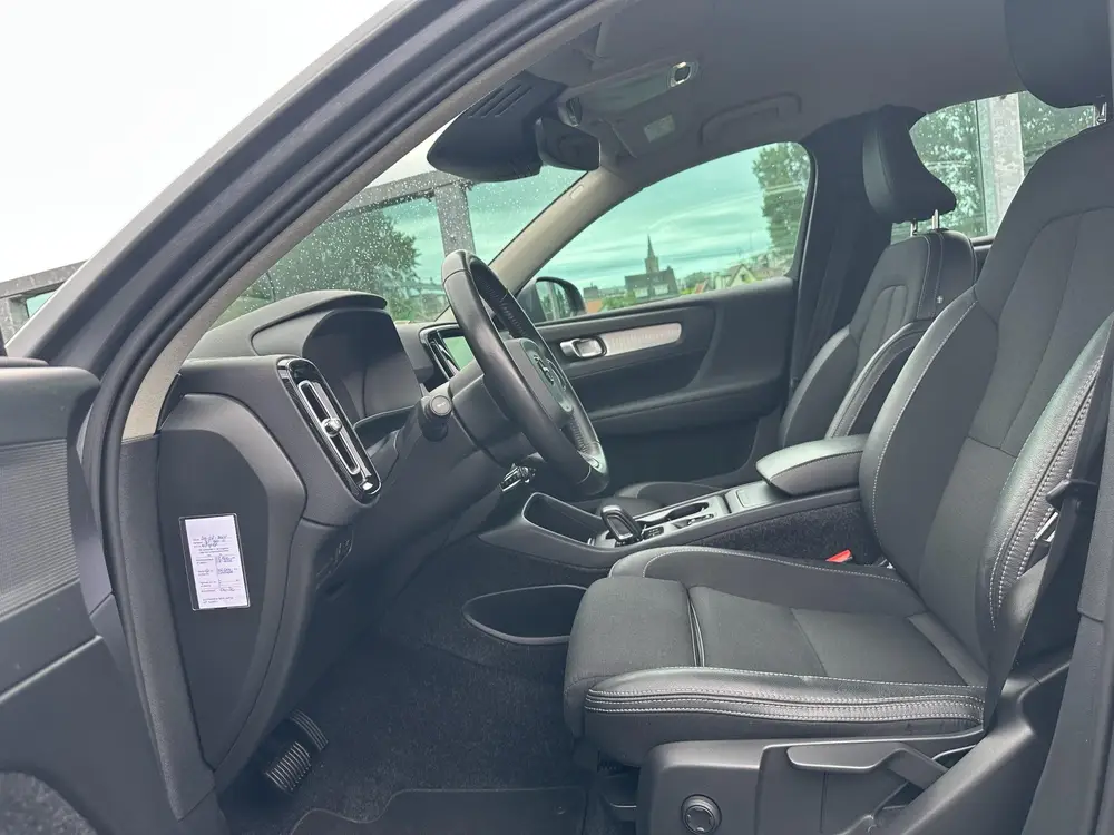 Volvo XC40 2.0 T4 Momentum 4 cilinder Automaat, Driver assis uit 2019, foto 7