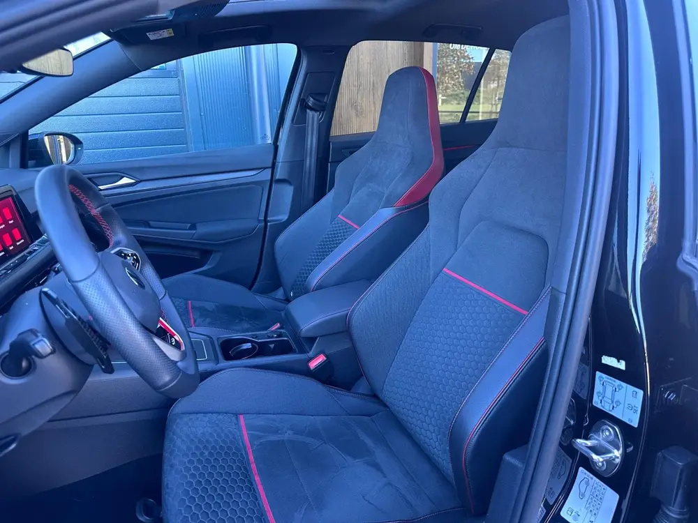 Volkswagen Golf 2.0 TSI GTI clubsport Pano|HuD|IQ|Special Mo uit 2021, foto 6