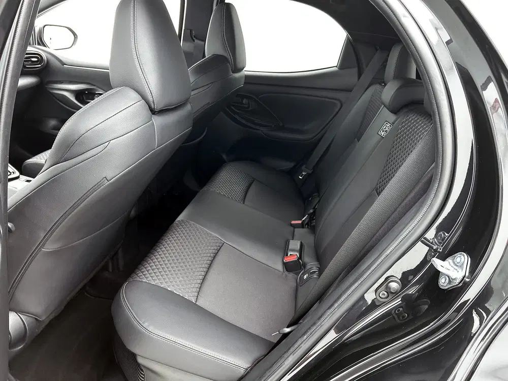Toyota Yaris 1.5 Hybrid 130 pk Executive Automaat uit 2025, foto 18