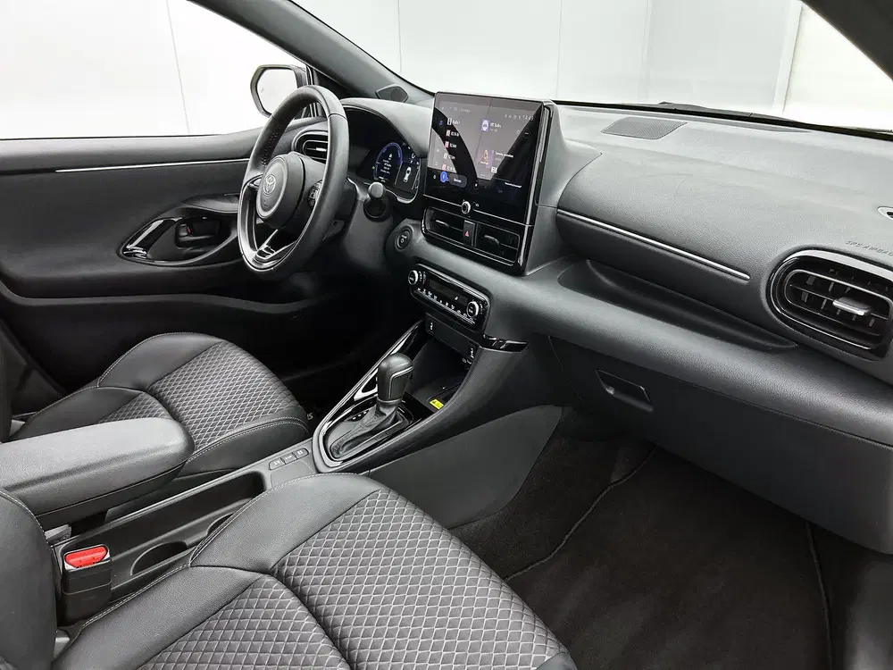 Toyota Yaris 1.5 Hybrid 130 pk Executive Automaat uit 2025, foto 6
