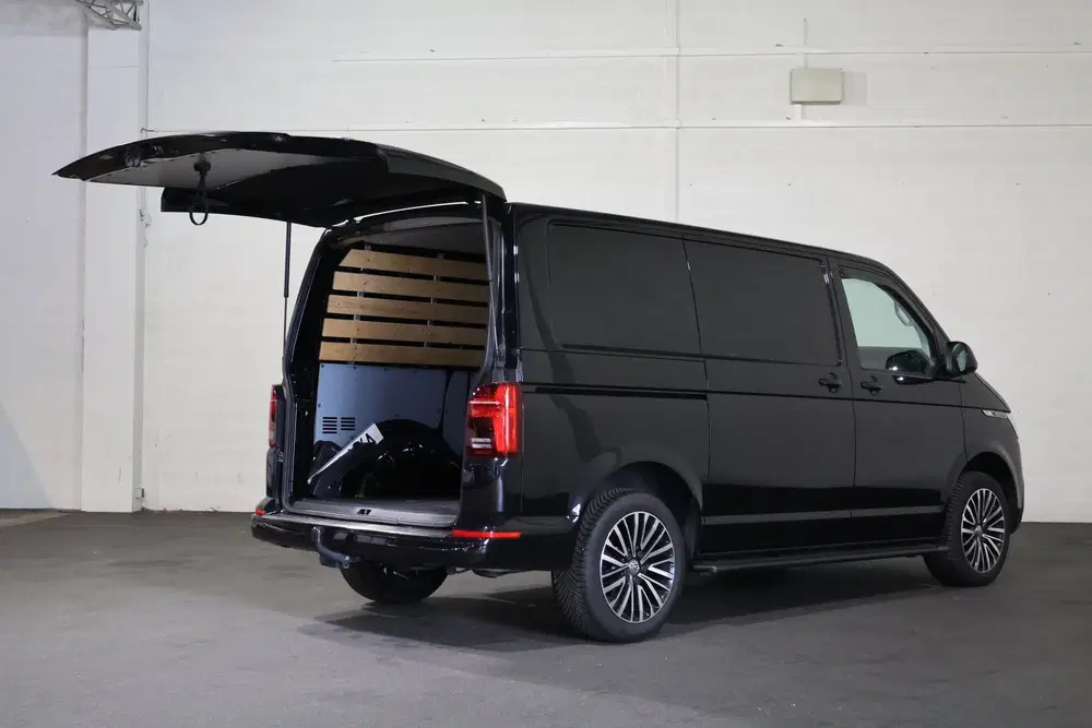 Volkswagen Transporter 2.0 TDI L1 H1 4Motion Automaat Bulli uit 2023, foto 10