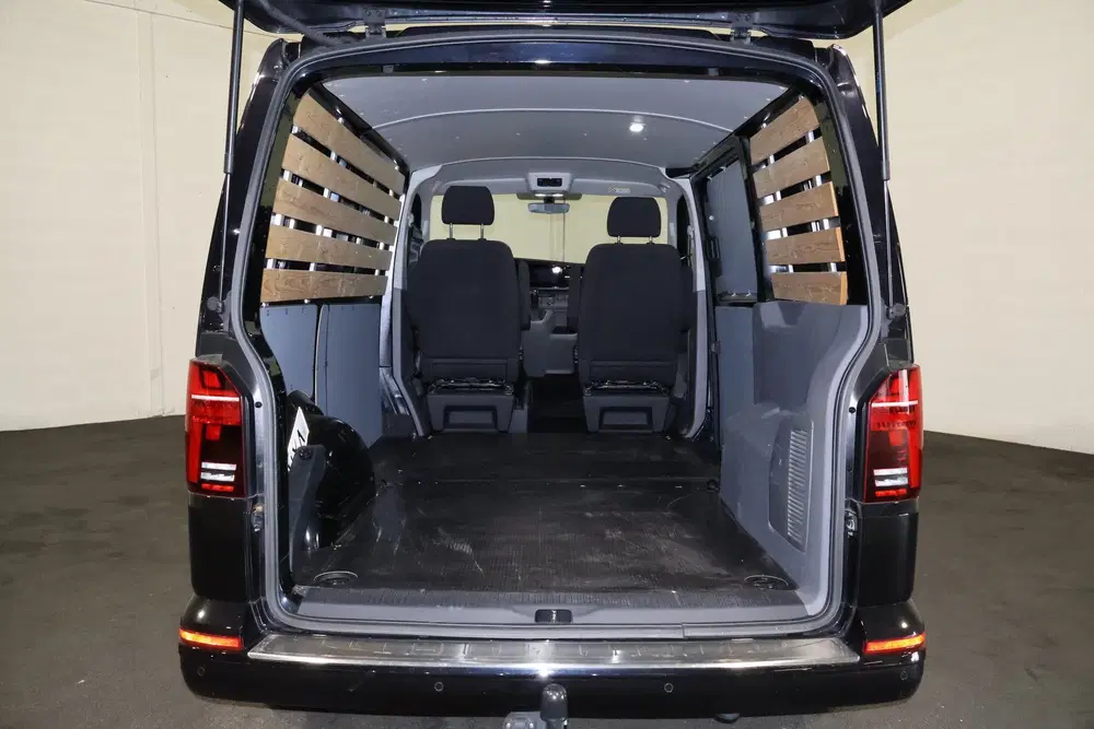 Volkswagen Transporter 2.0 TDI L1 H1 4Motion Automaat Bulli uit 2023, foto 3