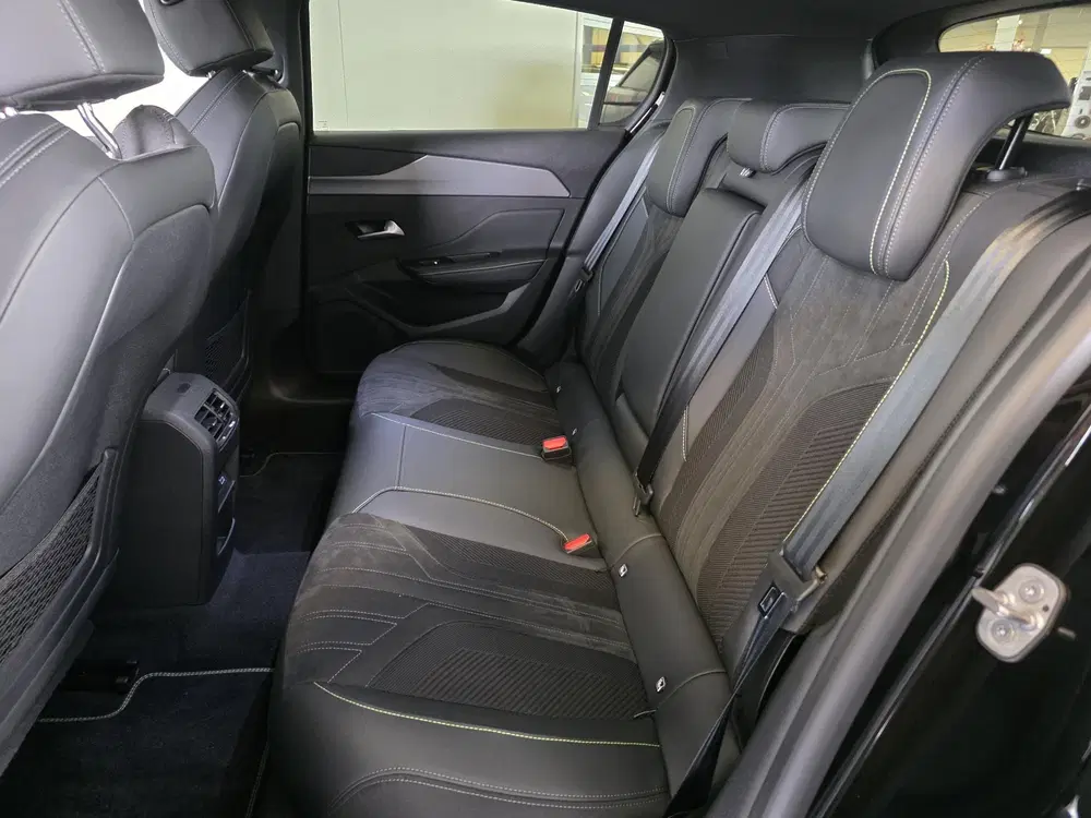 Peugeot 308 1.6 Plug-in Hybrid 180 GT uit 2024, foto 11