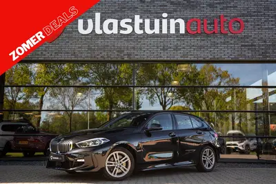 BMW 1-serie 120i High Executive M-Sport uit 2021