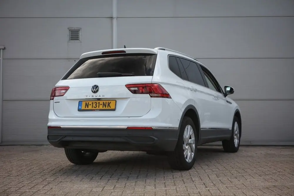 Volkswagen Tiguan Allspace 1.5 TSI Elegance 7p. (bj 2021) uit 2021, foto 2