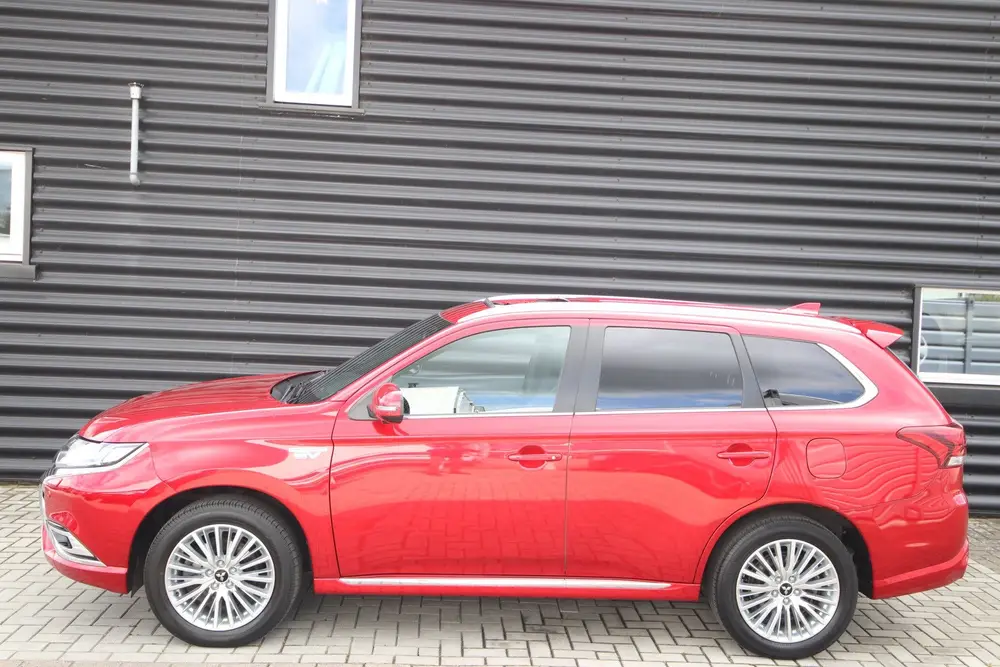 Mitsubishi Outlander 2.4 PHEV Instyle Opendak uit 2021, foto 18