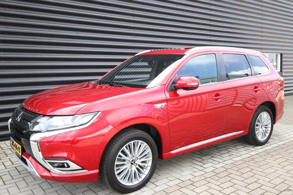 Mitsubishi Outlander 2.4 PHEV Instyle Opendak uit 2021, foto 19