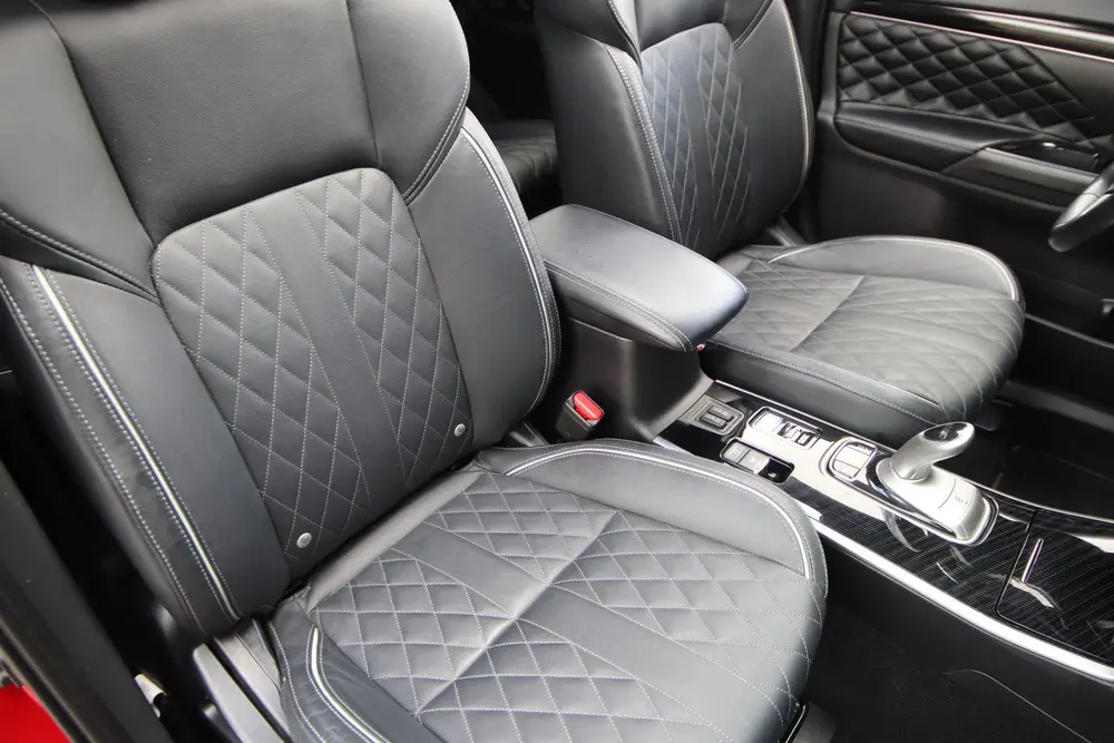 Mitsubishi Outlander 2.4 PHEV Instyle Opendak uit 2021, foto 3