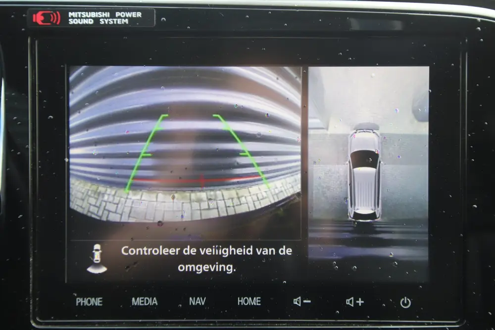 Mitsubishi Outlander 2.4 PHEV Instyle Opendak uit 2021, foto 9