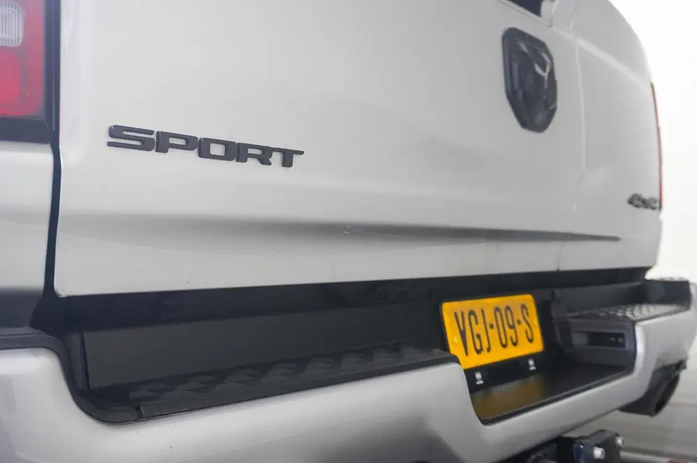 Dodge Ram 1500 5.7 V8 4x4 Crew Cab Rebel uit 2020, foto 12