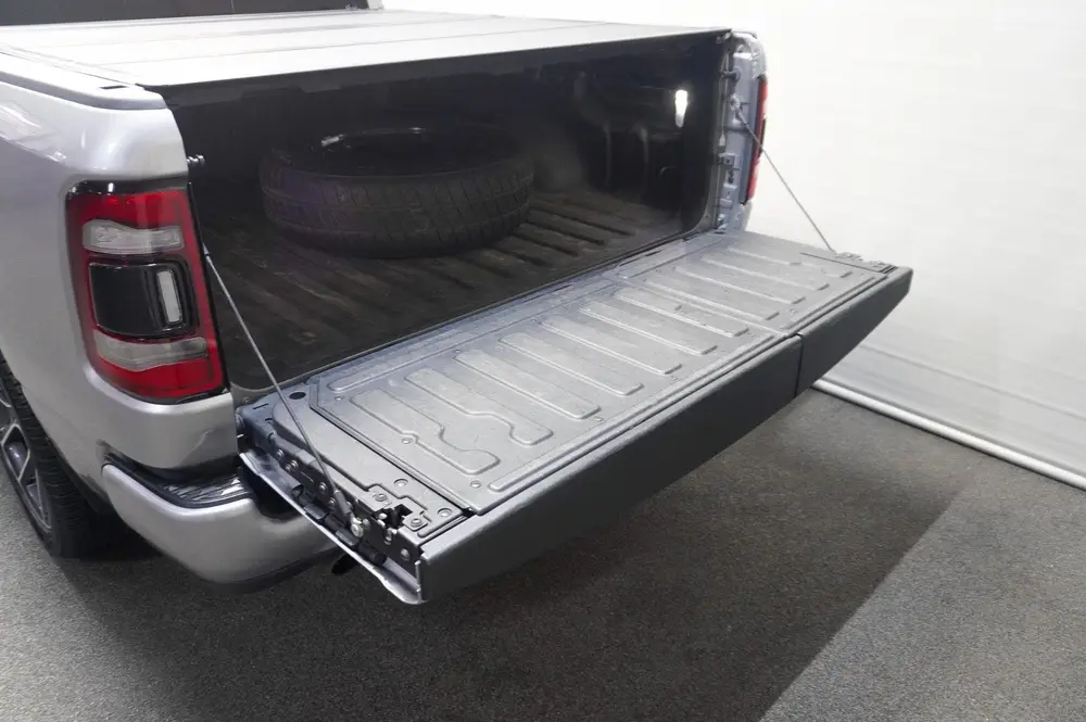 Dodge Ram 1500 5.7 V8 4x4 Crew Cab Rebel uit 2020, foto 13