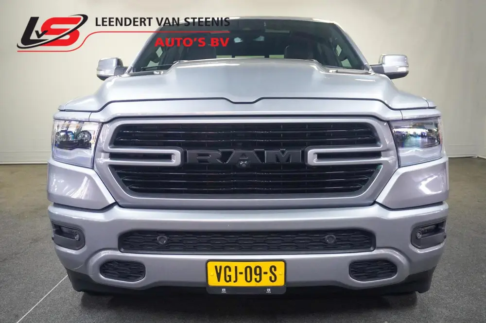 Dodge Ram 1500 5.7 V8 4x4 Crew Cab Rebel uit 2020, foto 4