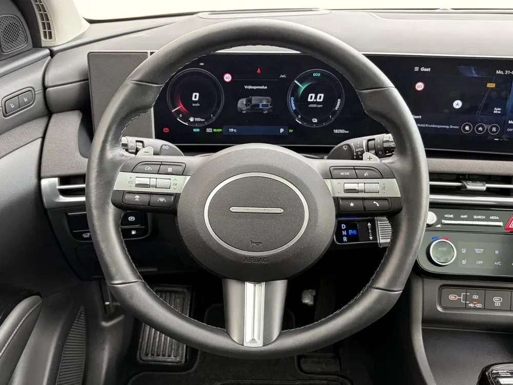 Hyundai TUCSON 1.6 T-GDI PHEV Premium Sky 4WD uit 2024, foto 12