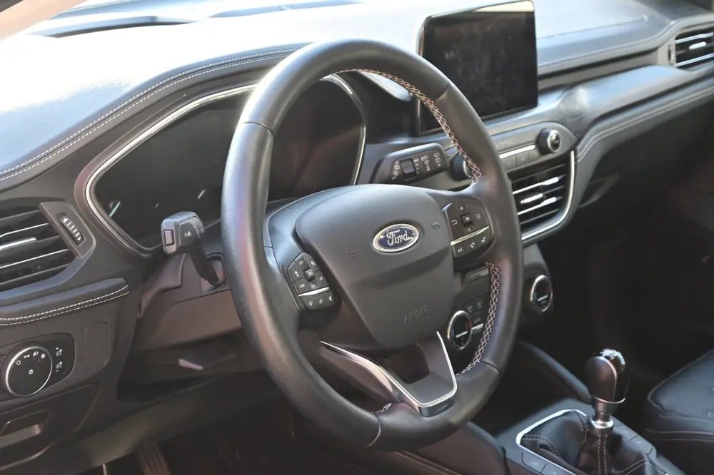 Ford Focus 1.0 EcoBoost 125pk Vignale | Elektr. stoel | LED uit 2019, foto 13