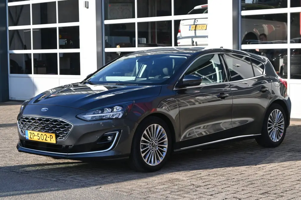 Ford Focus 1.0 EcoBoost 125pk Vignale | Elektr. stoel | LED uit 2019, foto 2