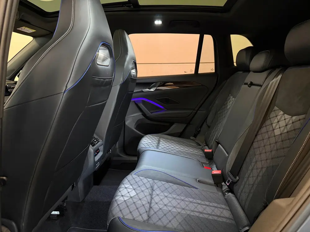 Volkswagen Tiguan 1.5 eHybrid R-Line Edition Pano, ACC, IQ uit 2025, foto 13