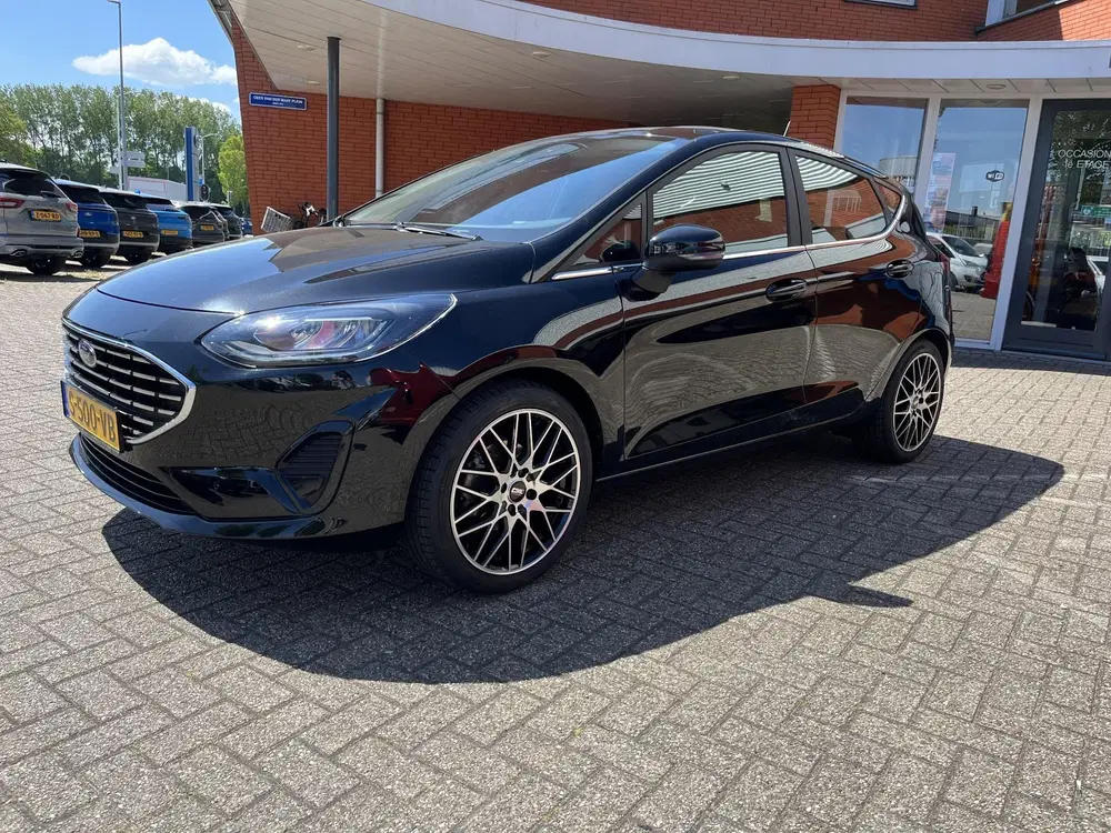 Ford Fiesta 1.0 Ecoboost Hybrid 125 pk Titanium Apple uit 2023, foto 2