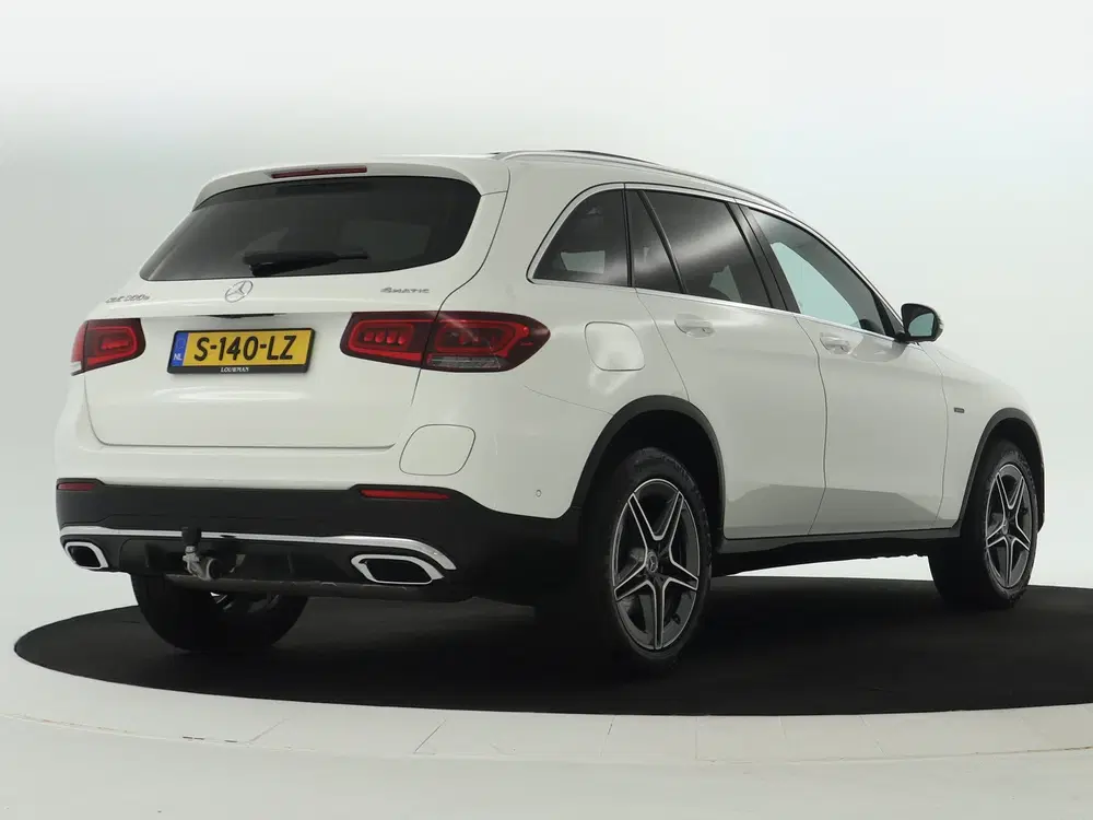 Mercedes-Benz GLC 300 e 4MATIC Premium Plus uit 2021, foto 2