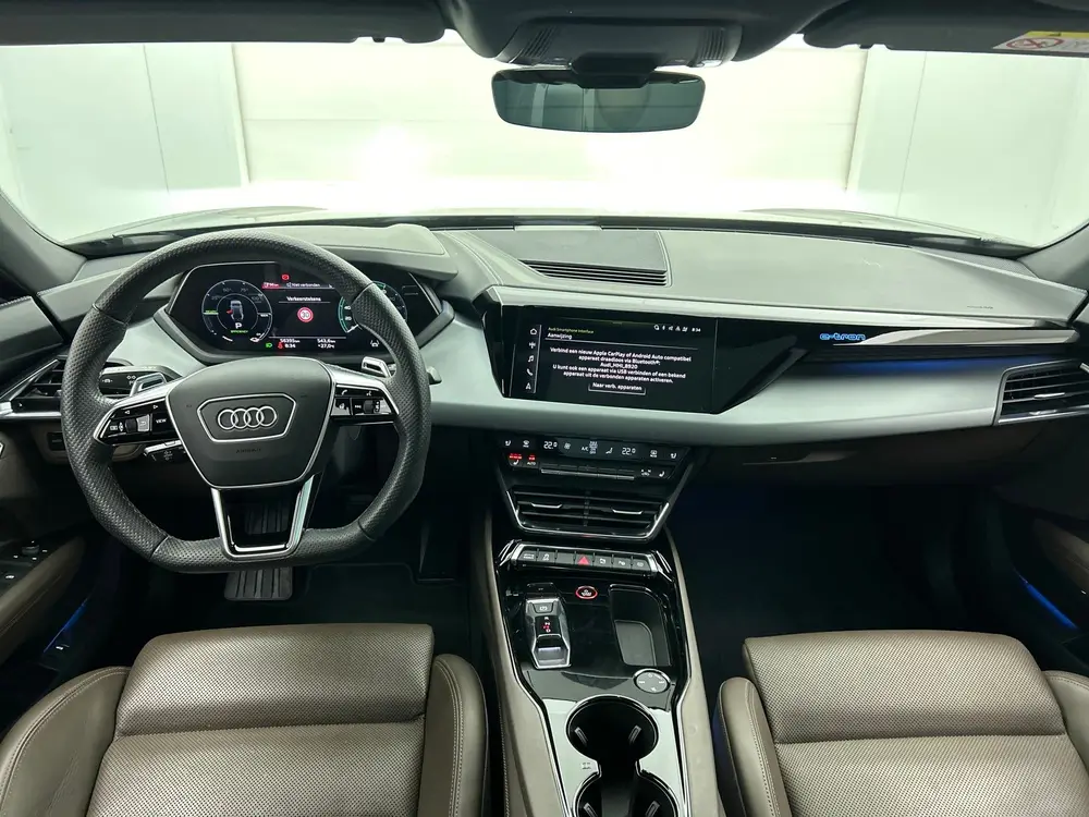Audi e-tron 93 kWh VOLL AANBIEDING (NL-auto Dealer Ond uit 2022, foto 2