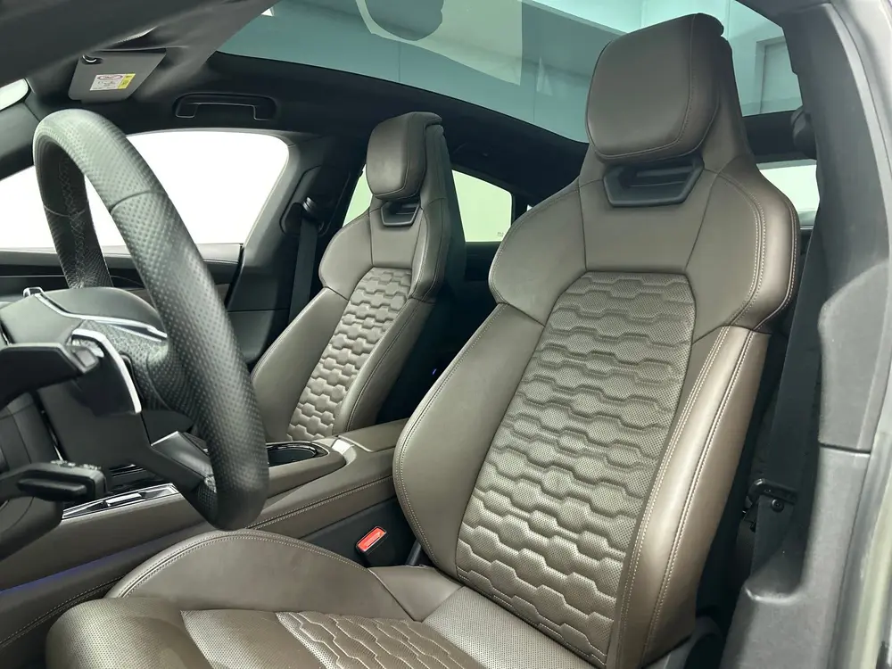 Audi e-tron 93 kWh VOLL AANBIEDING (NL-auto Dealer Ond uit 2022, foto 7