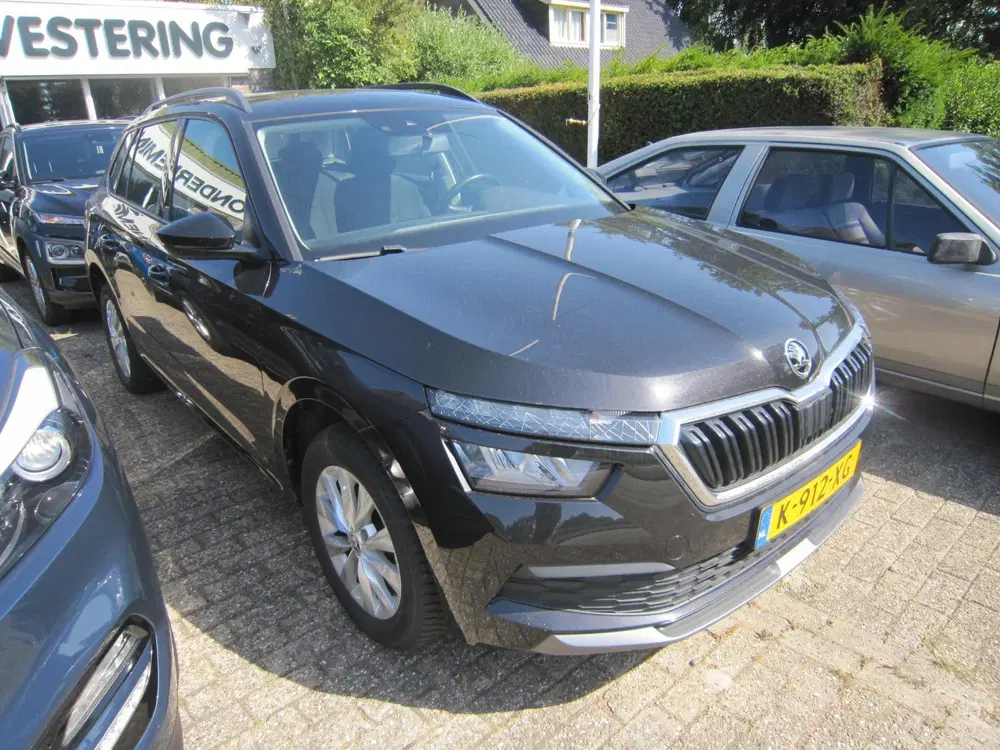 Skoda Kamiq 1.0 TSI Ambition uit 2021, foto 2