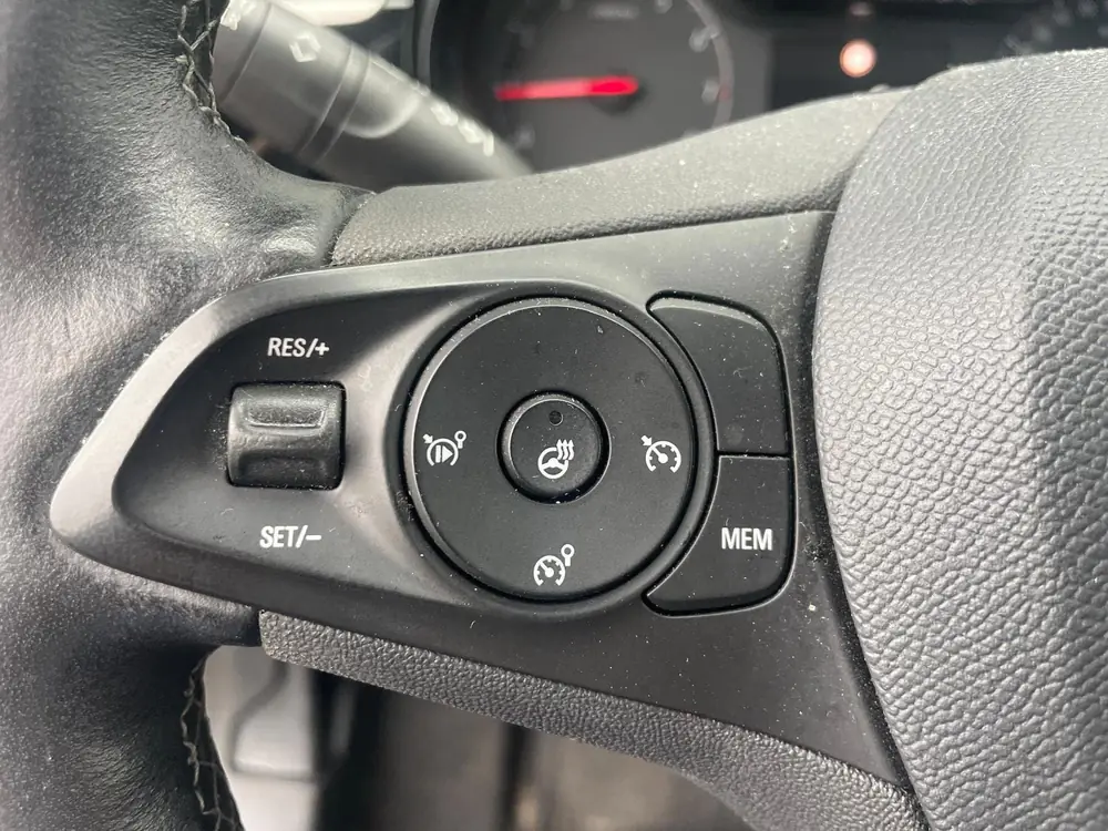 Opel Corsa 1.2 GS Line uit 2020, foto 17
