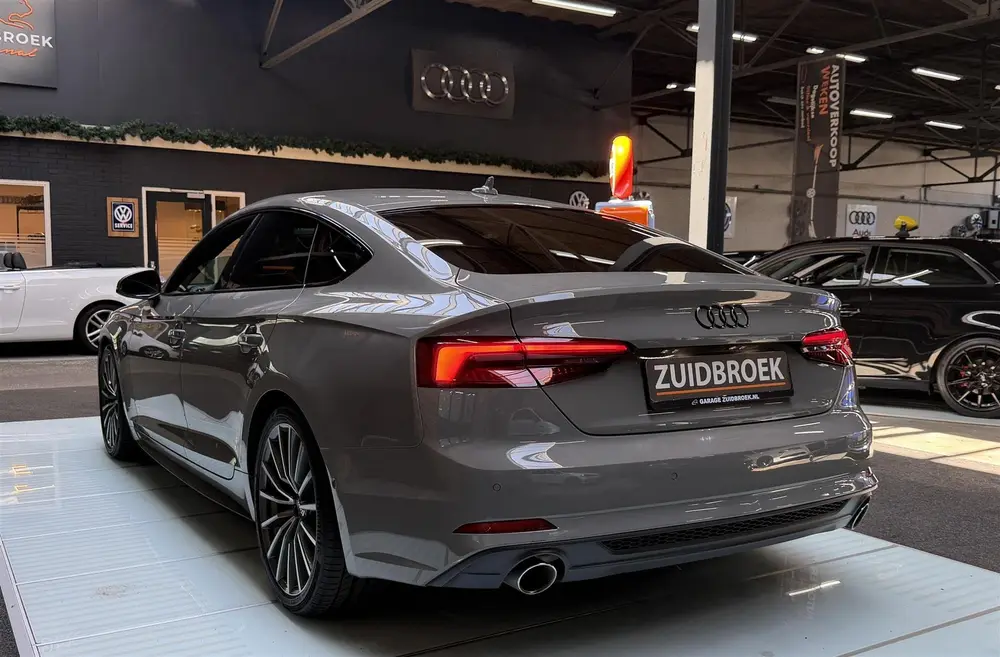 Audi A5 40 TFSI Sport AUT uit 2019, foto 11