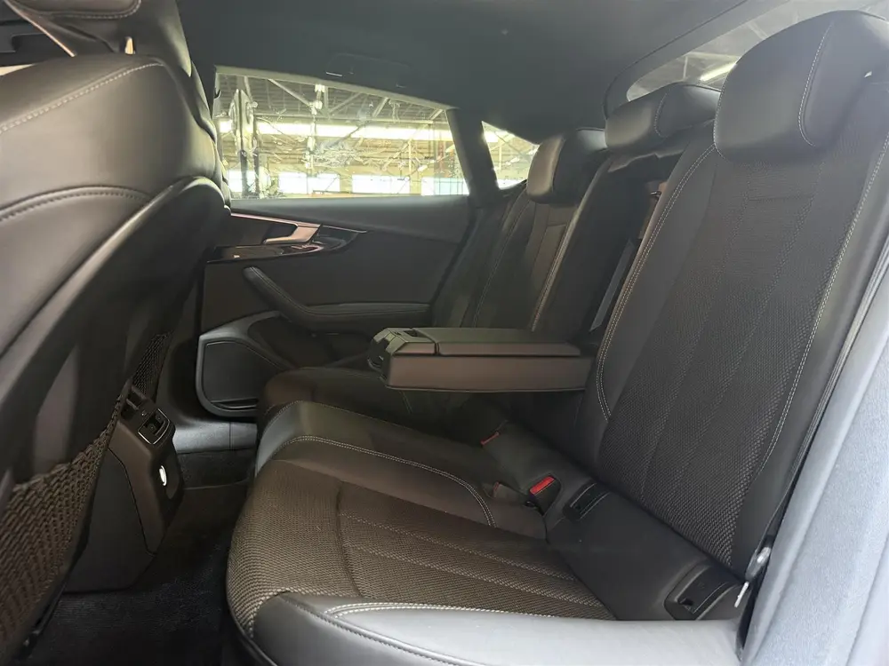Audi A5 40 TFSI Sport AUT uit 2019, foto 13